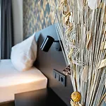 Hotel We