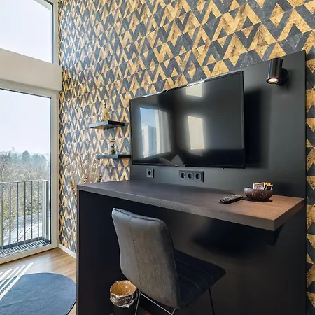 We מלון קארבן